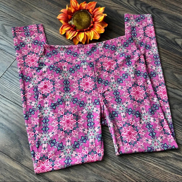 🦋B2G1🦋LuLaRoe Pink Flower Print Leggings | ONE SIZE | - Picture 1 of 6